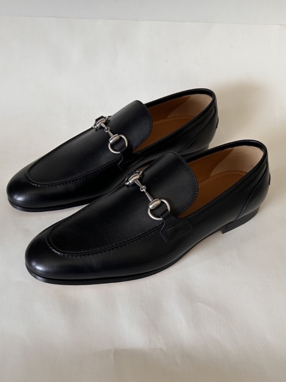 GUCCI Men's Black Jordaan Loafer w/ Silver Horsebit Size 9.5 (US) 834289 AADCW